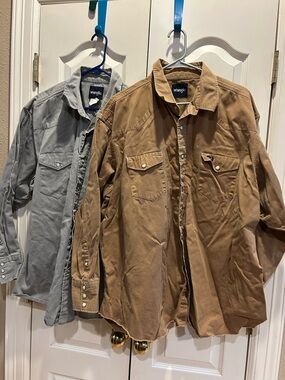 Lot of 2 Wrangler men XL vintage denim pearl snap shirts